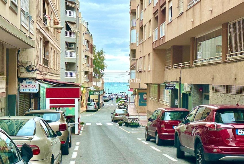 Odsprzedaż - PENTHOUSE -
TORREVIEJA - Center