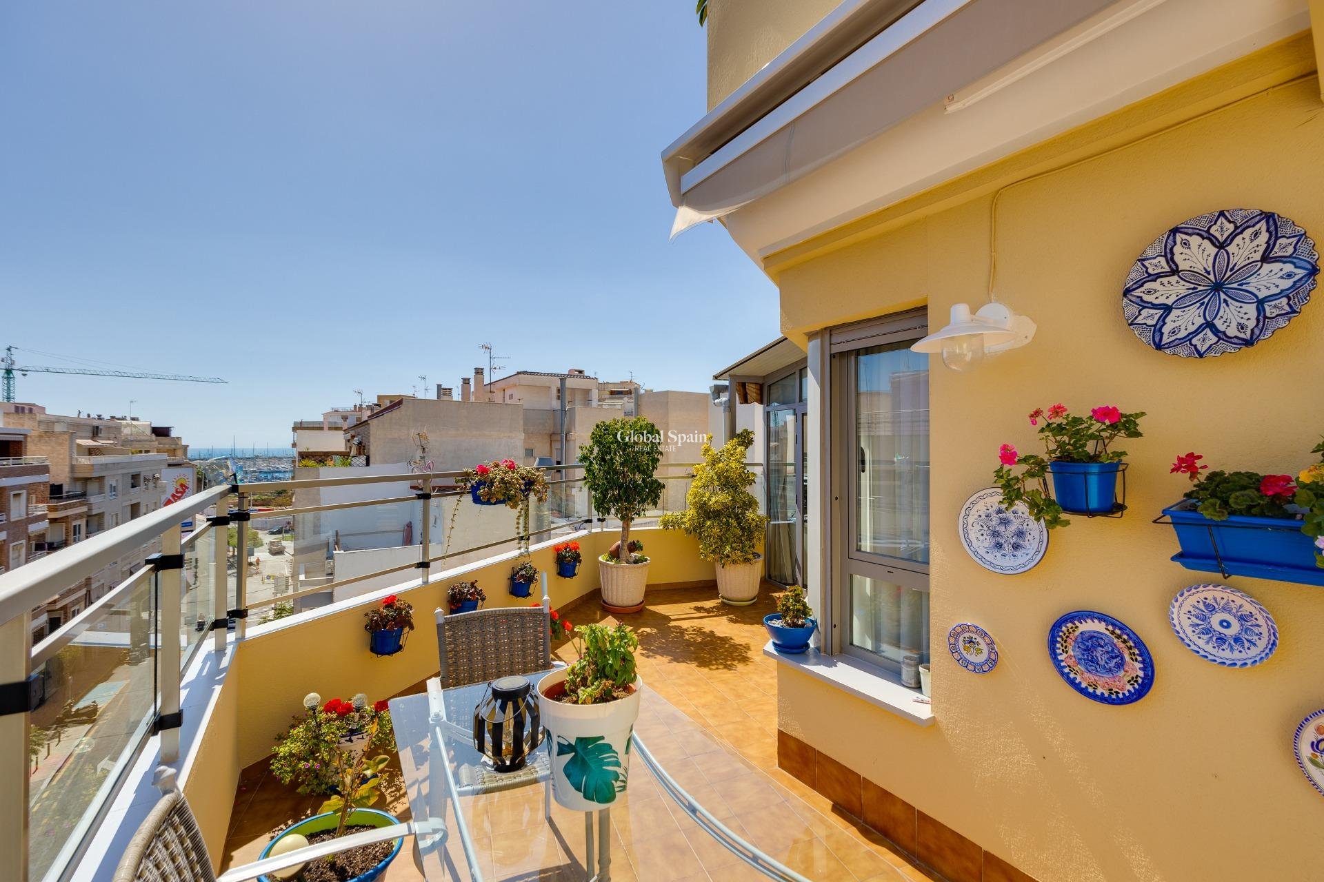 Odsprzedaż - PENTHOUSE -
TORREVIEJA - Center