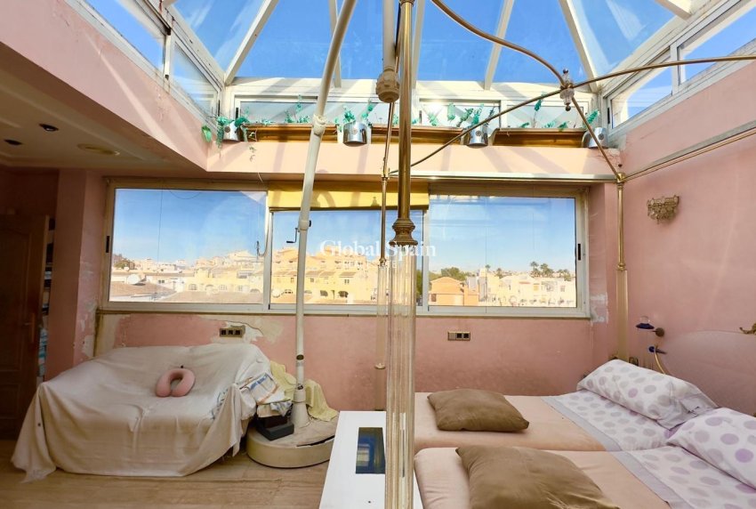 Odsprzedaż - PENTHOUSE -
TORREVIEJA - Center