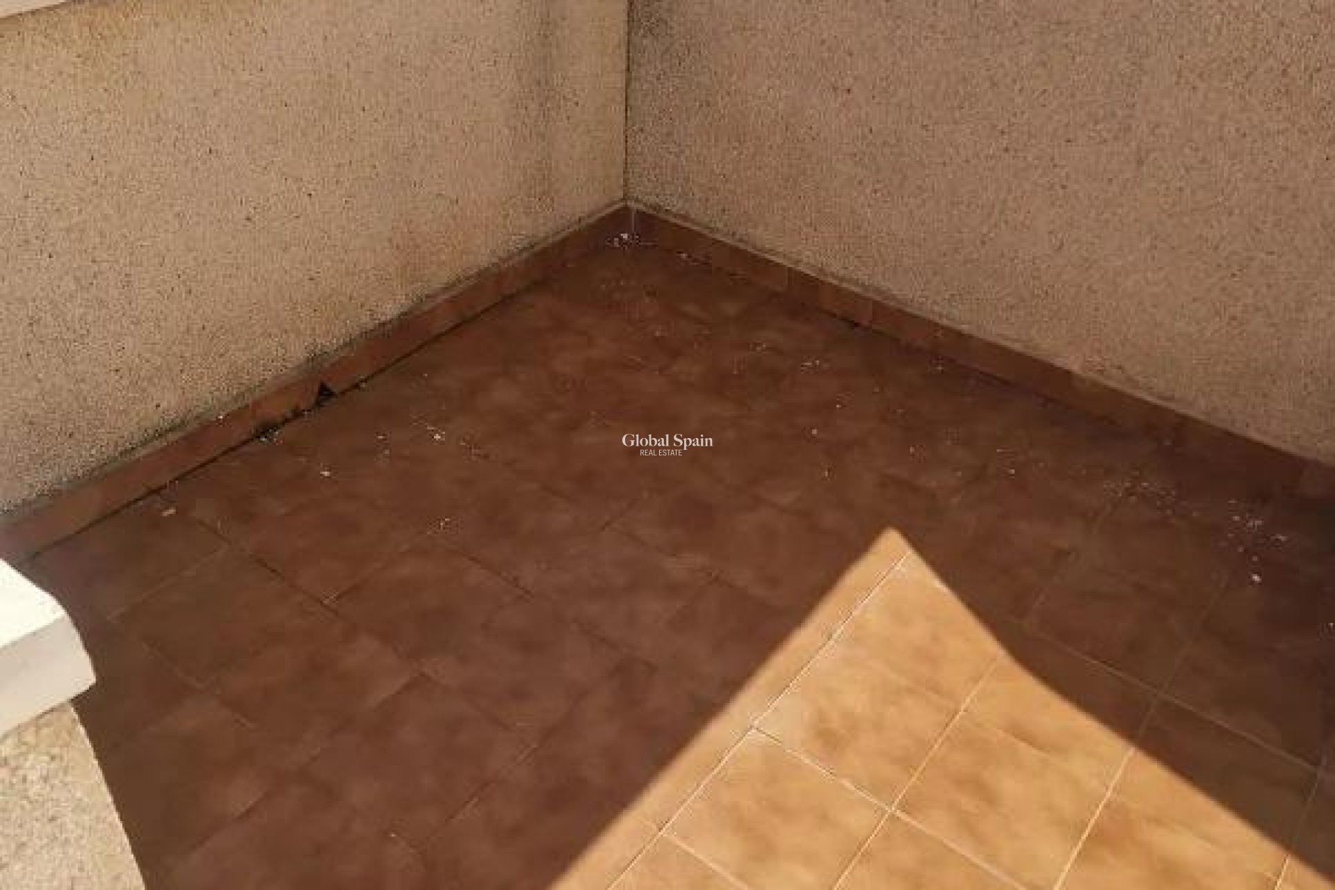 Odsprzedaż - PENTHOUSE -
TORREVIEJA - Center