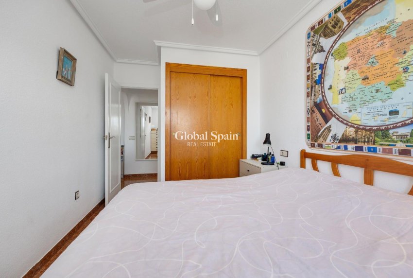 Odsprzedaż - PENTHOUSE -
TORREVIEJA - Center