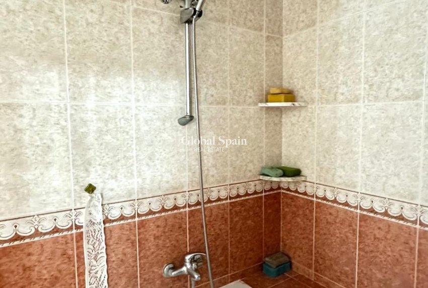 Odsprzedaż - PENTHOUSE -
TORREVIEJA - Center