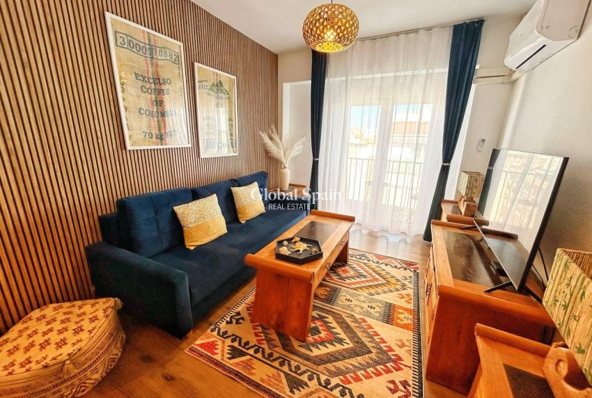 Odsprzedaż - PENTHOUSE -
TORREVIEJA - Center