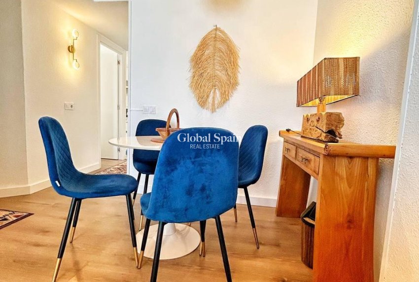 Odsprzedaż - PENTHOUSE -
TORREVIEJA - Center