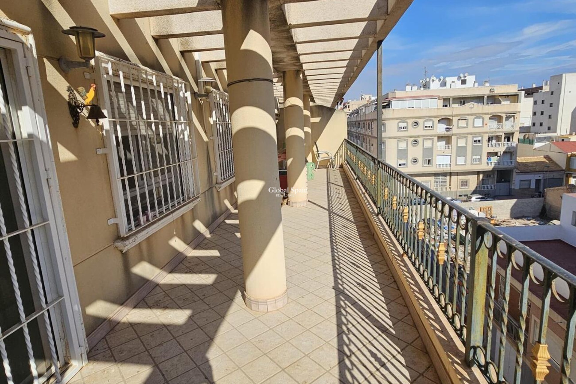 Odsprzedaż - PENTHOUSE -
TORREVIEJA - CENTRE