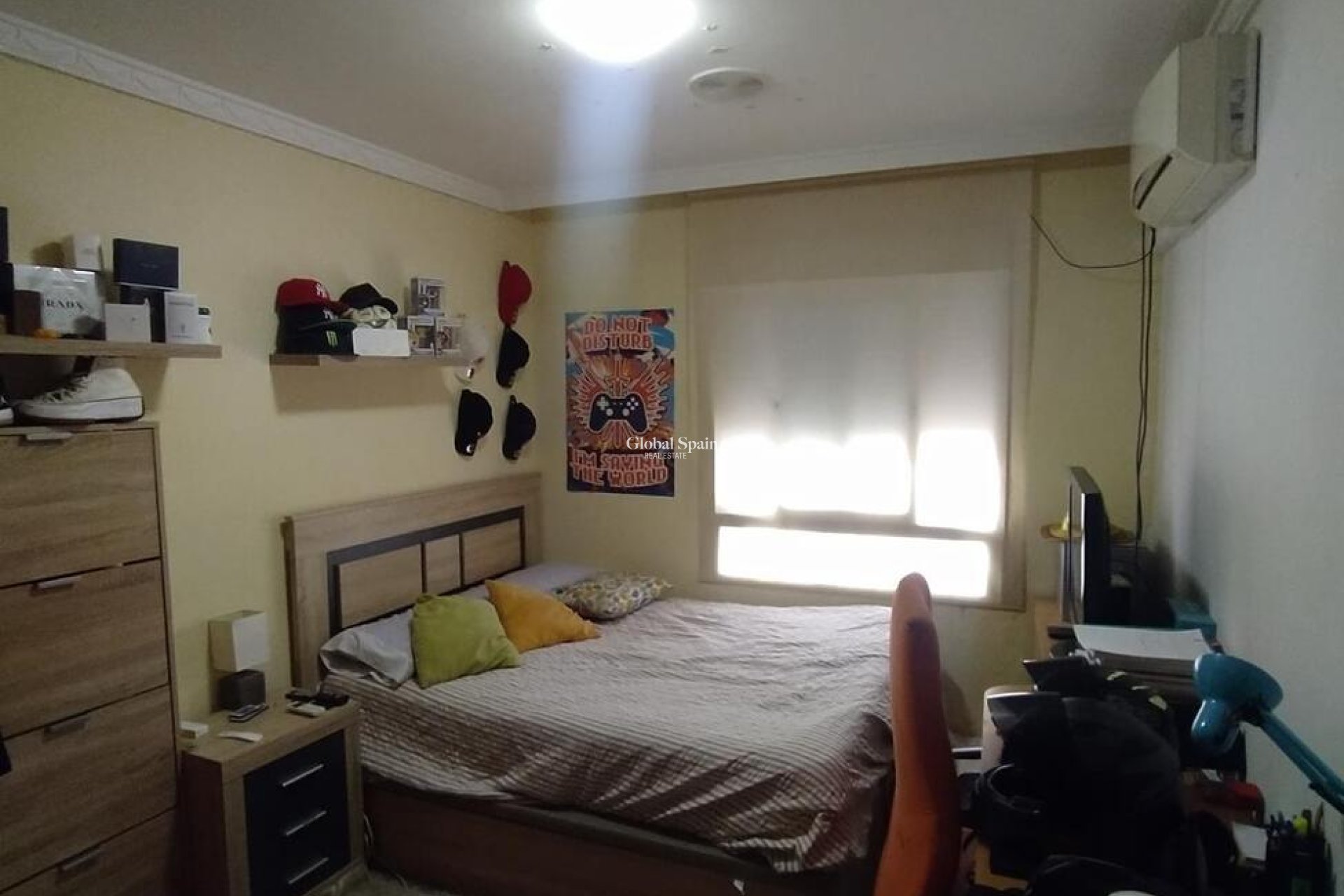 Odsprzedaż - PENTHOUSE -
TORREVIEJA - CENTRE