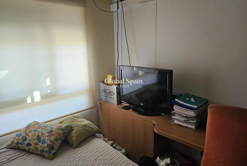 Odsprzedaż - PENTHOUSE -
TORREVIEJA - CENTRE