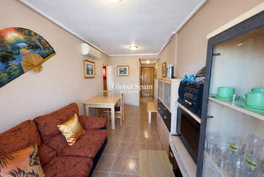Odsprzedaż - PENTHOUSE -
TORREVIEJA - Centro