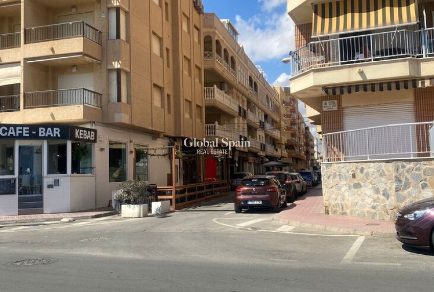 Odsprzedaż - PENTHOUSE -
TORREVIEJA - Costa Blanca