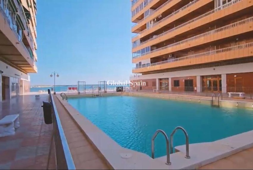 Odsprzedaż - PENTHOUSE -
TORREVIEJA - El Acequión - Los Náufragos
