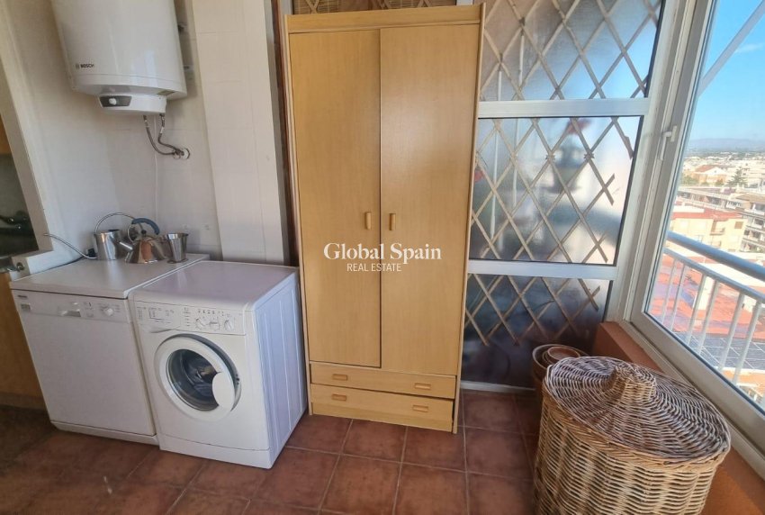 Odsprzedaż - PENTHOUSE -
TORREVIEJA - El Acequión - Los Náufragos