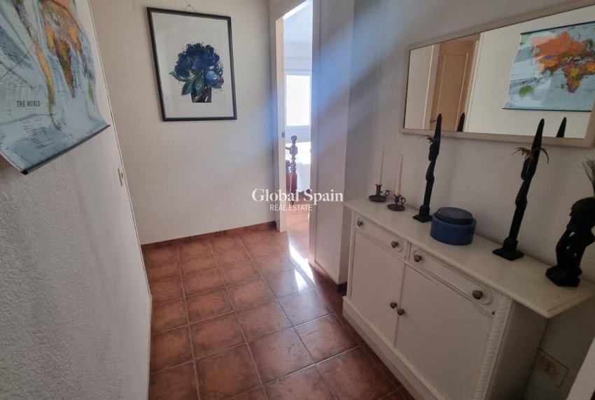 Odsprzedaż - PENTHOUSE -
TORREVIEJA - El Acequión - Los Náufragos