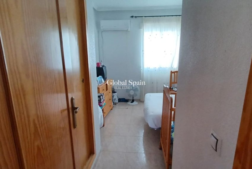 Odsprzedaż - PENTHOUSE -
TORREVIEJA - El molino