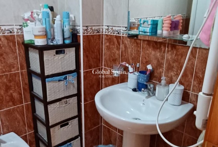 Odsprzedaż - PENTHOUSE -
TORREVIEJA - El molino