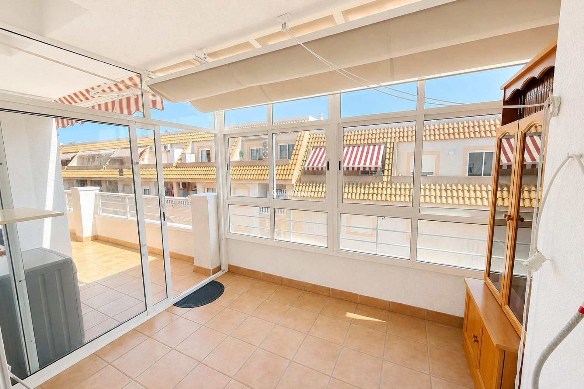 Odsprzedaż - PENTHOUSE -
TORREVIEJA - Estacion de autobuses