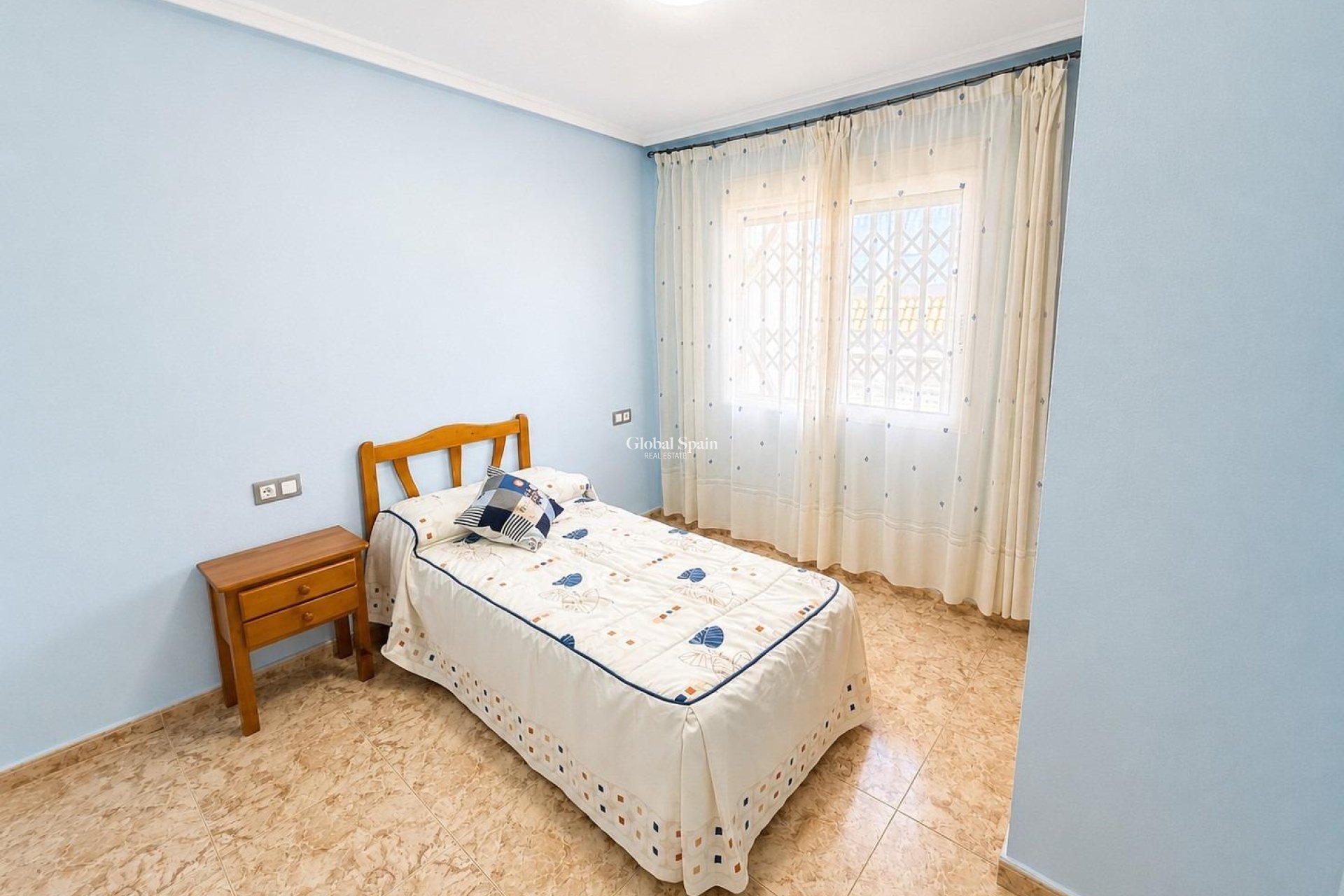 Odsprzedaż - PENTHOUSE -
TORREVIEJA - Estacion de autobuses