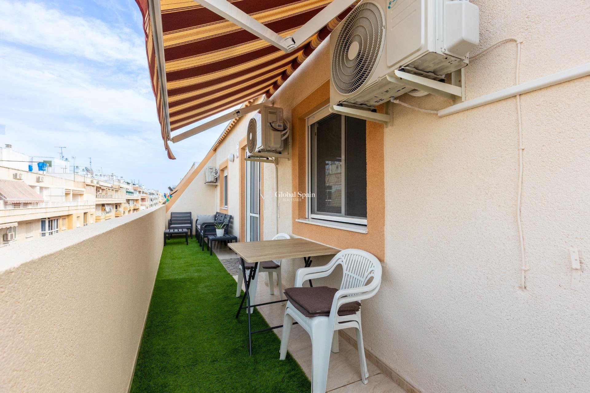 Odsprzedaż - PENTHOUSE -
TORREVIEJA - Estacion de autobuses