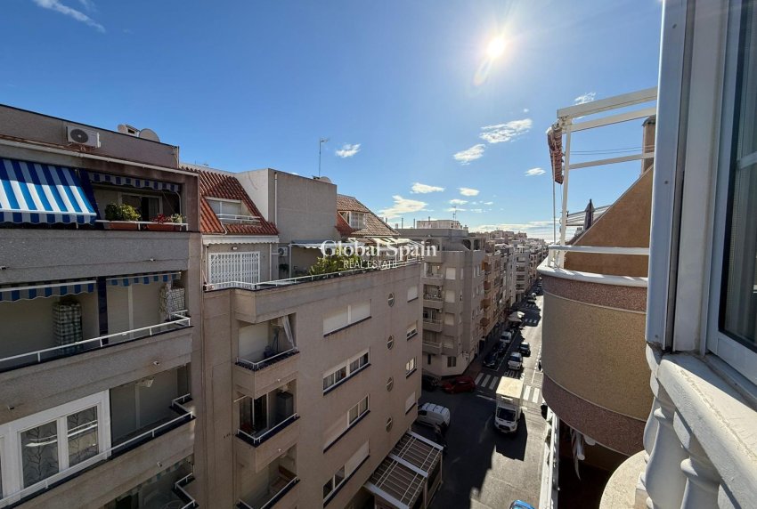 Odsprzedaż - PENTHOUSE -
TORREVIEJA - Estacion de autobuses