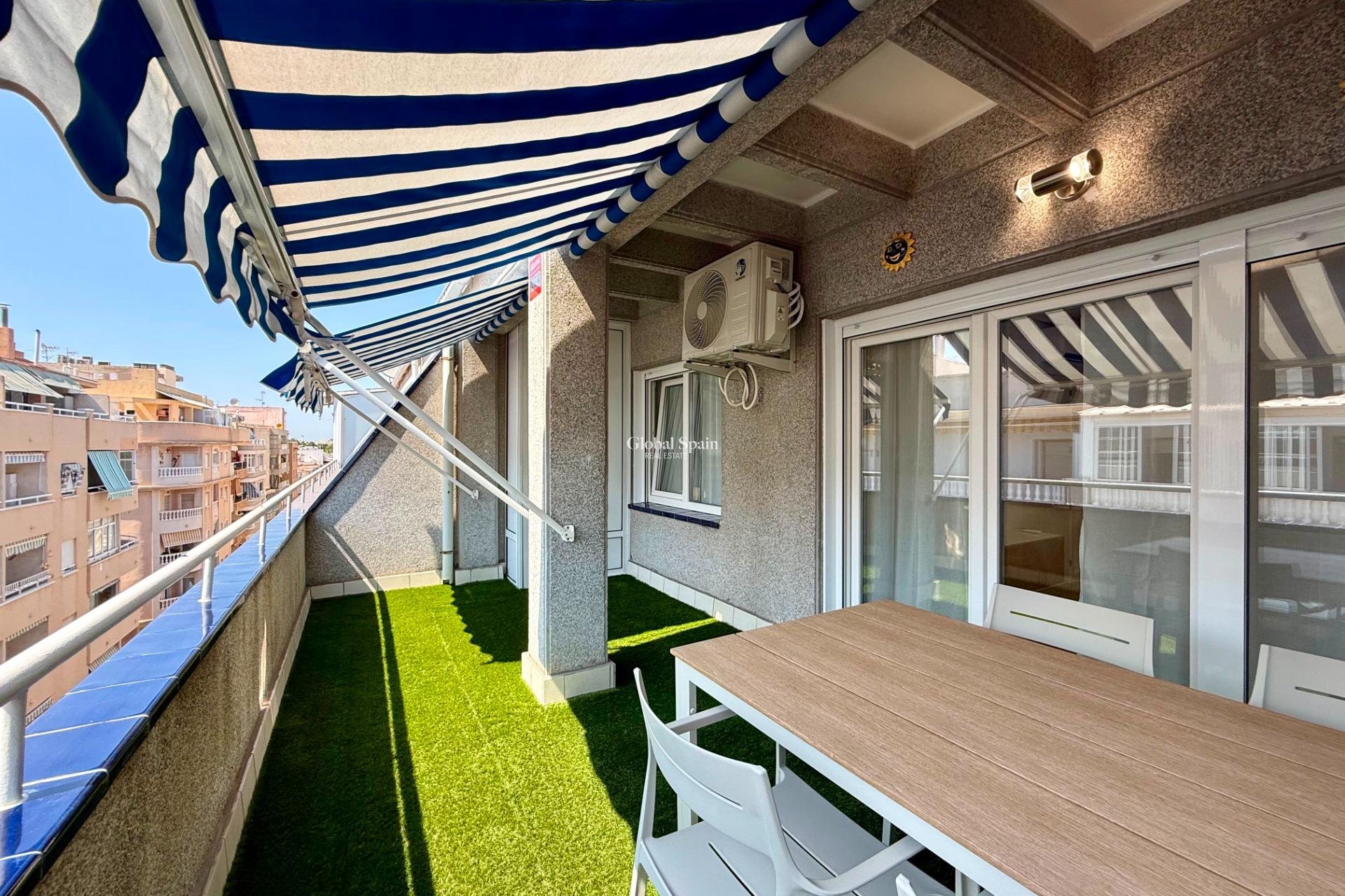 Odsprzedaż - PENTHOUSE -
TORREVIEJA - Habaneras