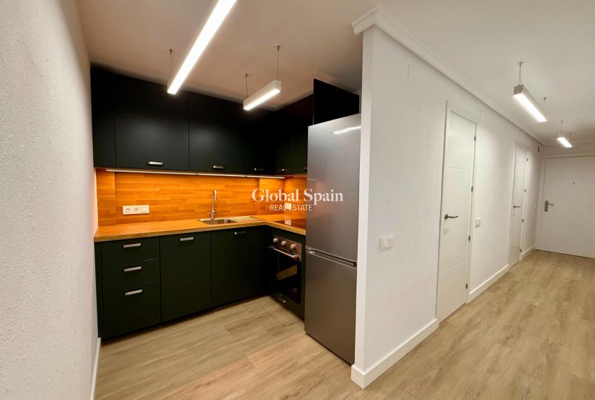 Odsprzedaż - PENTHOUSE -
TORREVIEJA - Habaneras