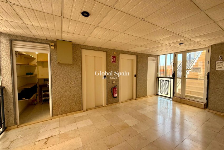 Odsprzedaż - PENTHOUSE -
TORREVIEJA - Habaneras