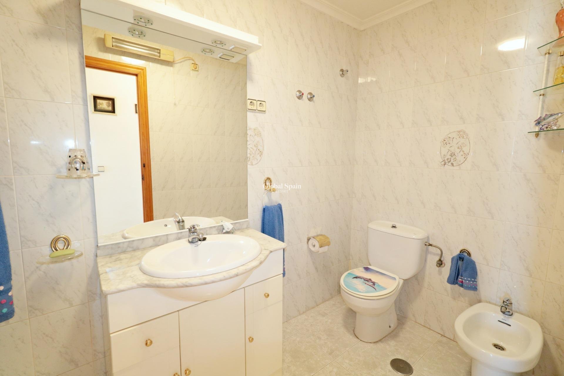 Odsprzedaż - PENTHOUSE -
TORREVIEJA - Habaneras