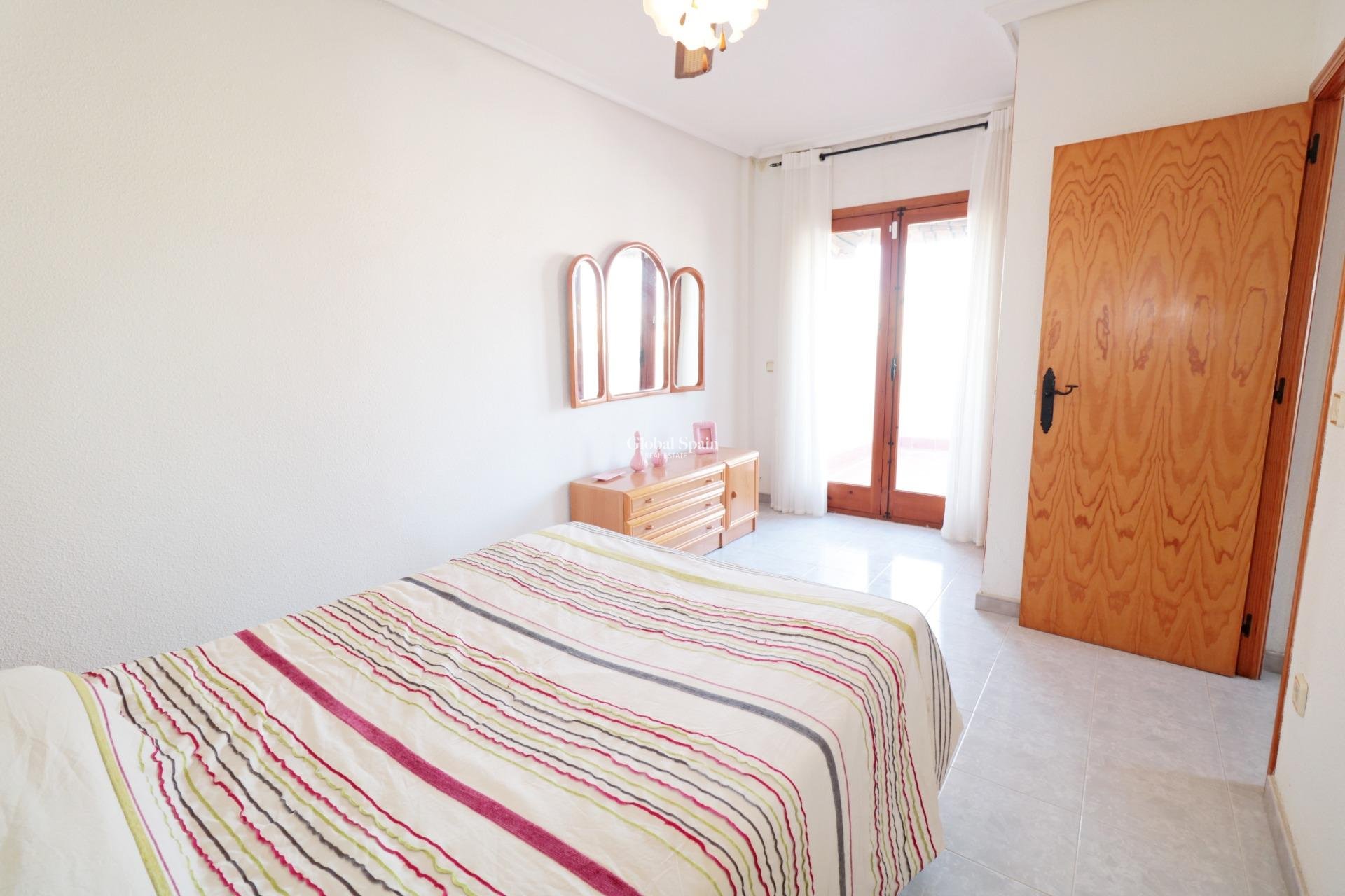 Odsprzedaż - PENTHOUSE -
TORREVIEJA - Habaneras