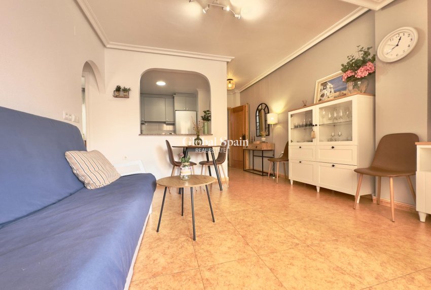 Odsprzedaż - PENTHOUSE -
TORREVIEJA - La Mata pueblo
