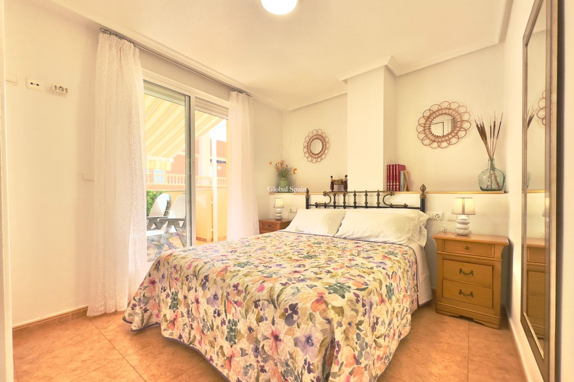 Odsprzedaż - PENTHOUSE -
TORREVIEJA - La Mata pueblo