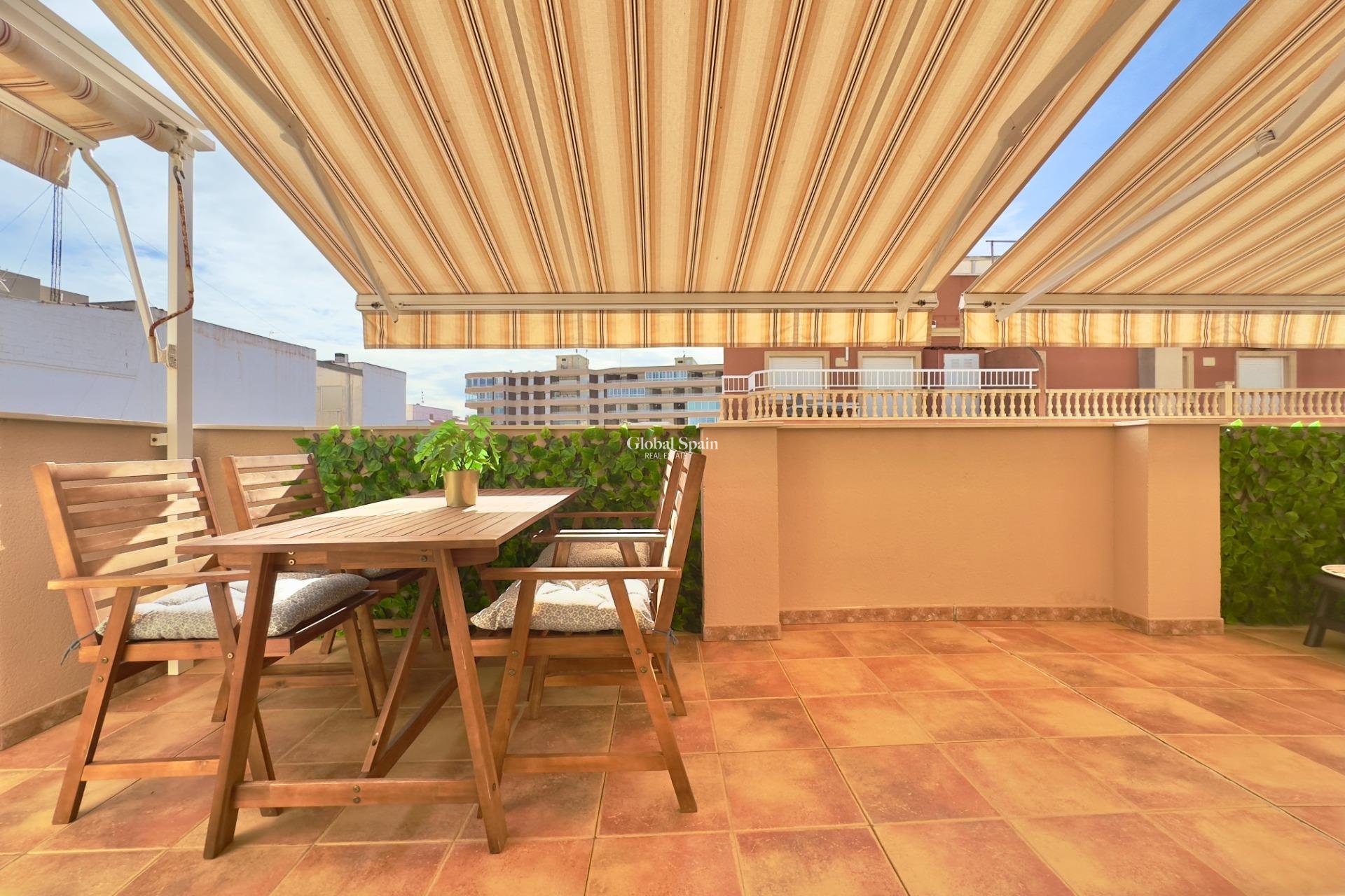 Odsprzedaż - PENTHOUSE -
TORREVIEJA - La Mata pueblo