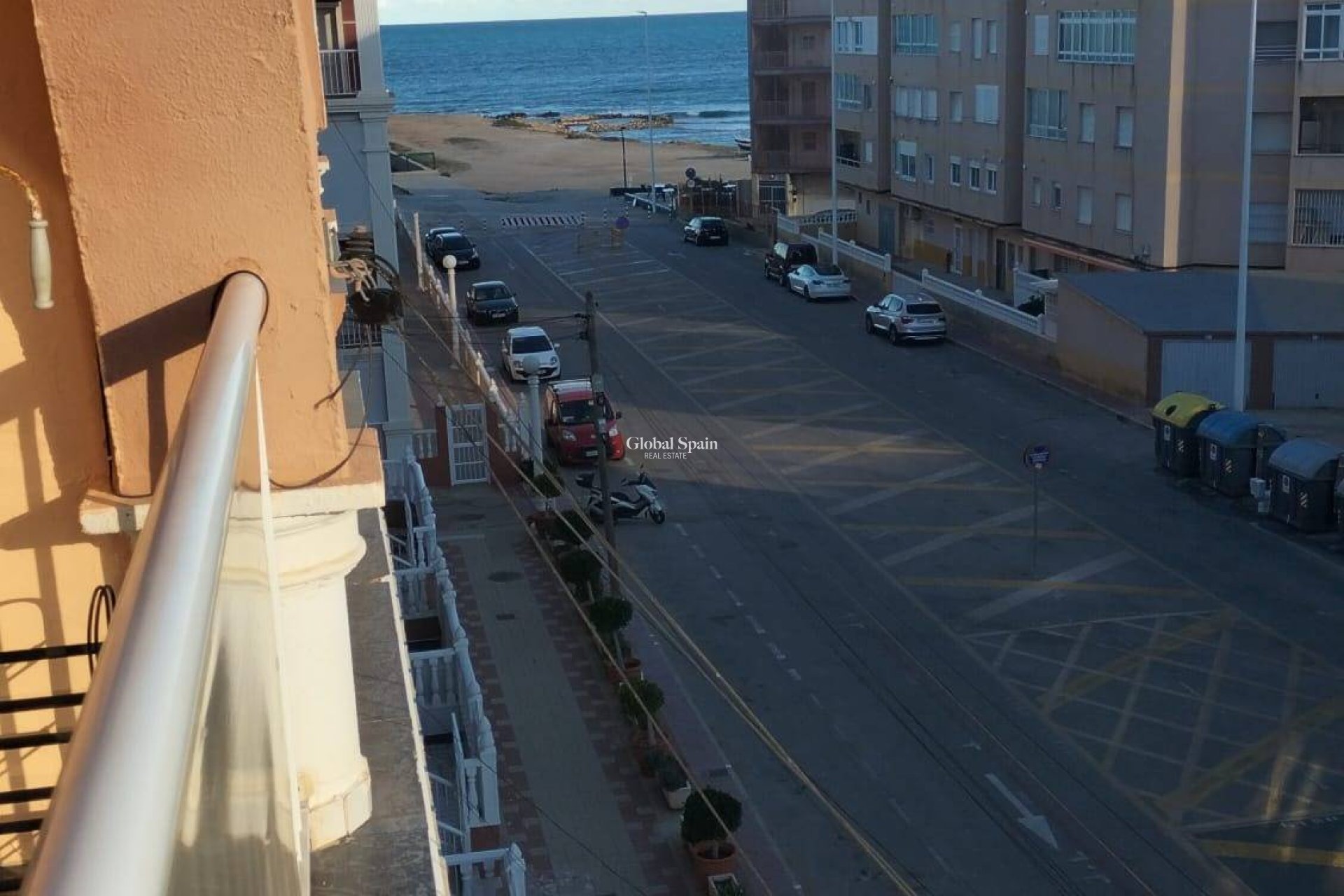 Odsprzedaż - PENTHOUSE -
TORREVIEJA - La Mata pueblo
