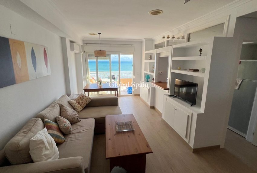 Odsprzedaż - PENTHOUSE -
TORREVIEJA - La Mata pueblo