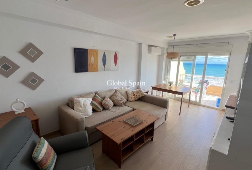 Odsprzedaż - PENTHOUSE -
TORREVIEJA - La Mata pueblo
