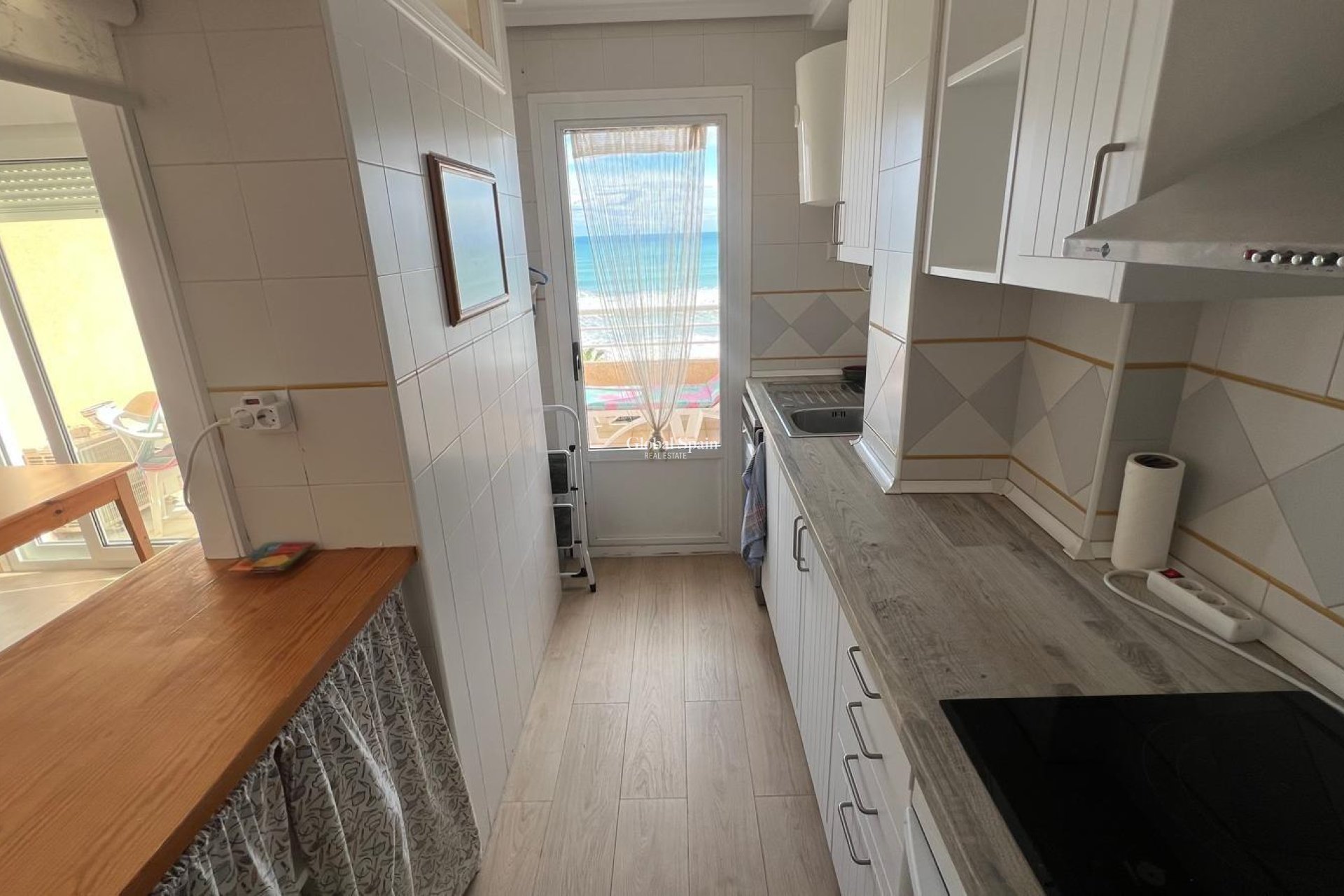 Odsprzedaż - PENTHOUSE -
TORREVIEJA - La Mata pueblo