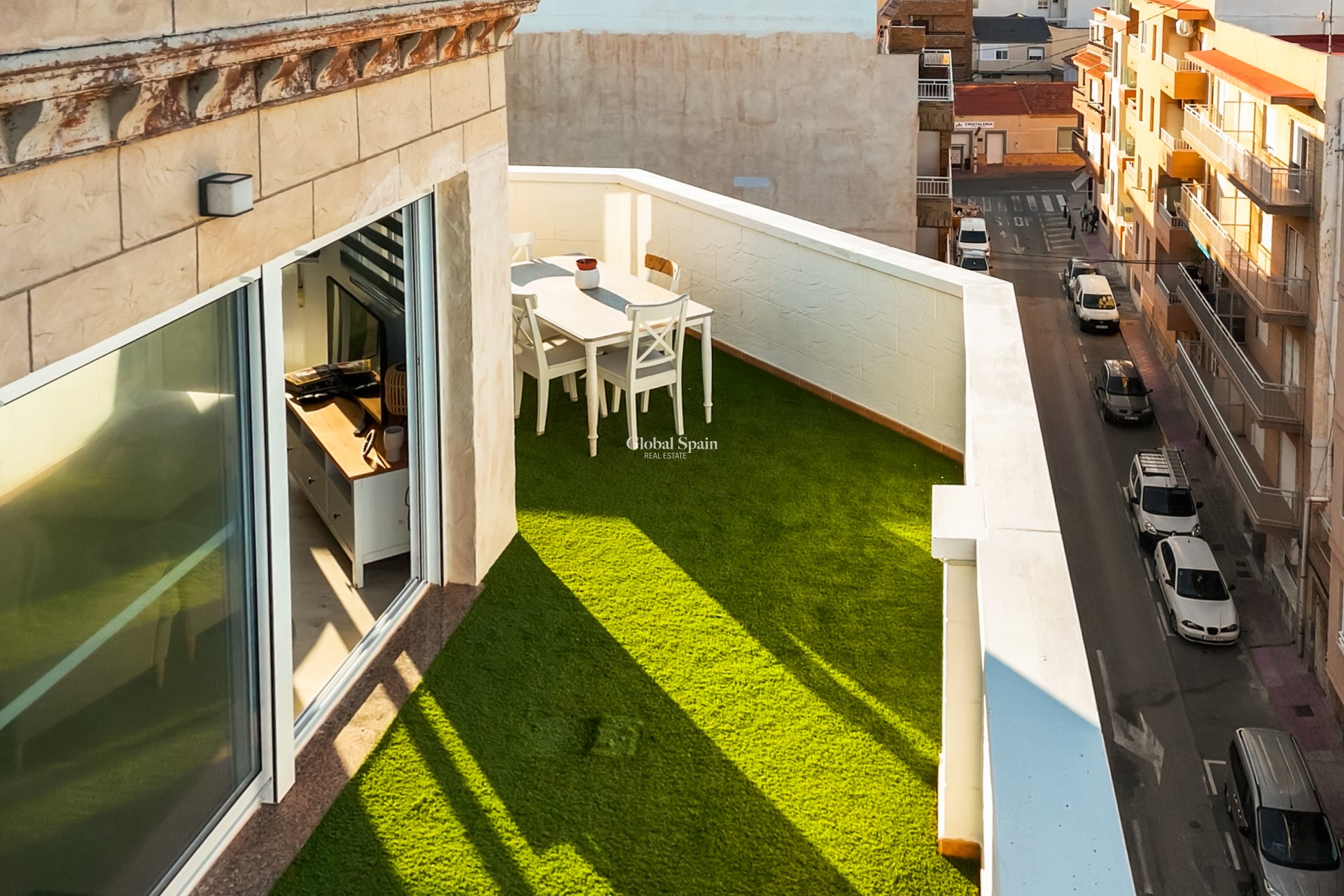 Odsprzedaż - PENTHOUSE -
TORREVIEJA - La Mata