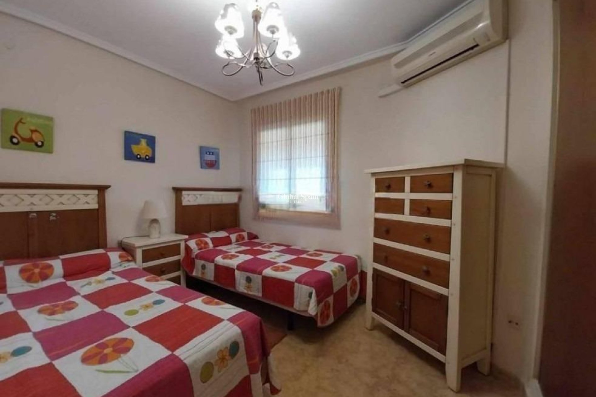 Odsprzedaż - PENTHOUSE -
TORREVIEJA - La Mata