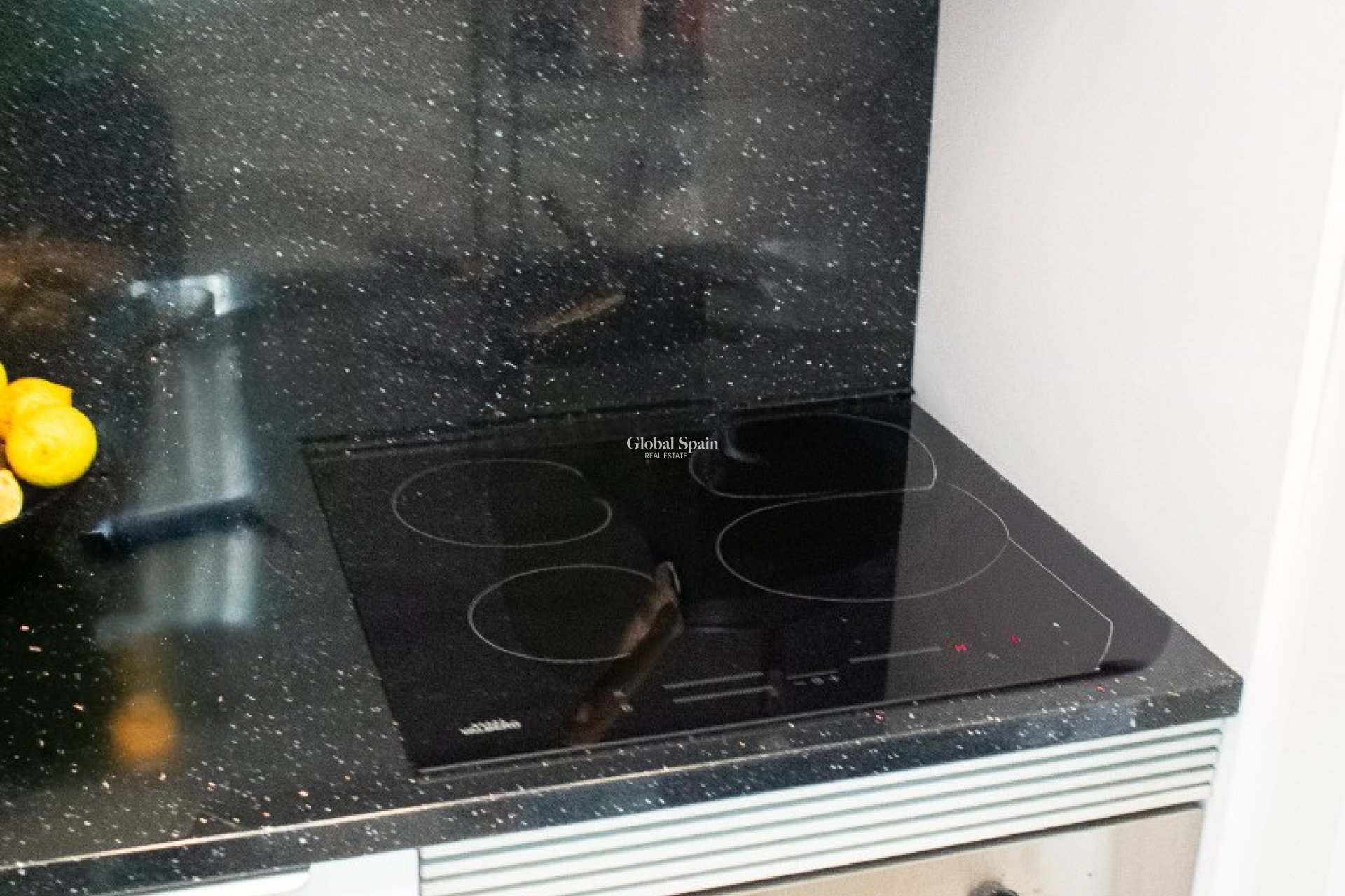 Odsprzedaż - PENTHOUSE -
TORREVIEJA - La Mata