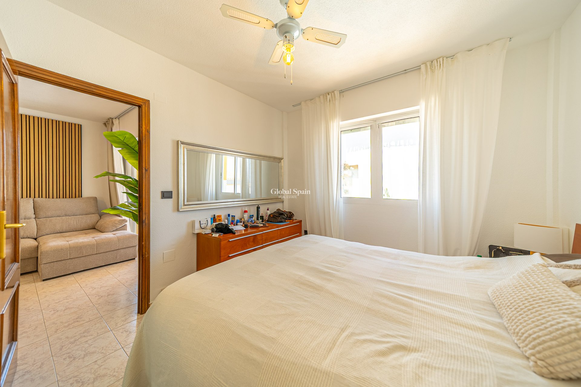 Odsprzedaż - PENTHOUSE -
TORREVIEJA - La Mata