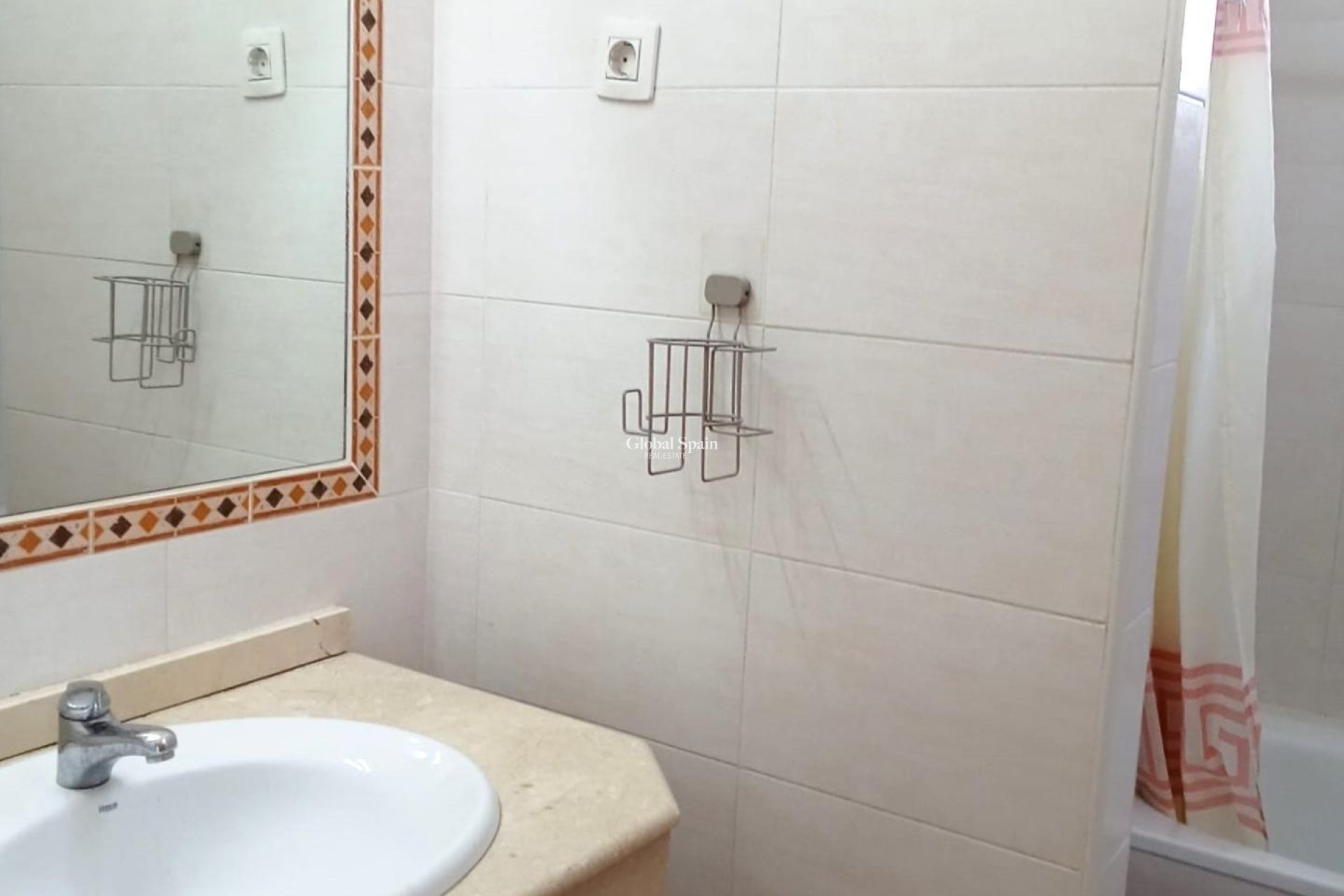 Odsprzedaż - PENTHOUSE -
TORREVIEJA - La Veleta