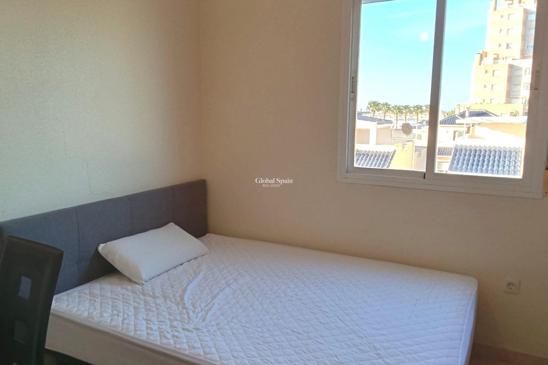 Odsprzedaż - PENTHOUSE -
TORREVIEJA - La Veleta