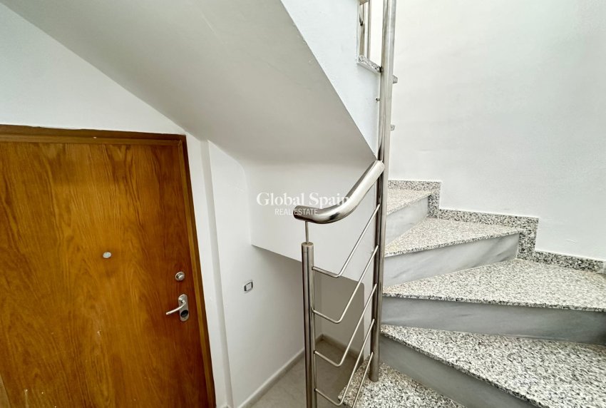 Odsprzedaż - PENTHOUSE -
TORREVIEJA - La Veleta