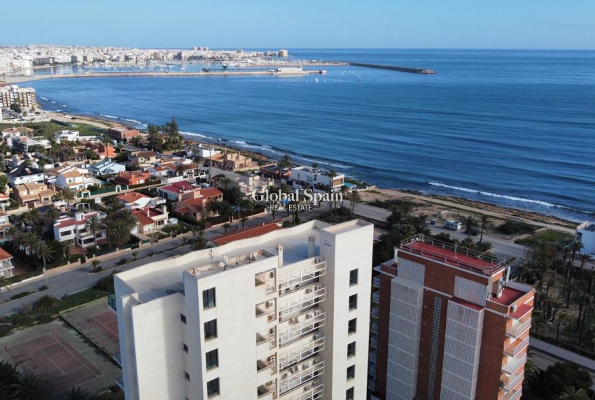 Odsprzedaż - PENTHOUSE -
TORREVIEJA - La Veleta