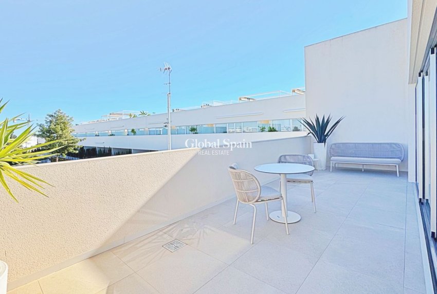 Odsprzedaż - PENTHOUSE -
TORREVIEJA - LOS BALCONES - LOS ALTOS