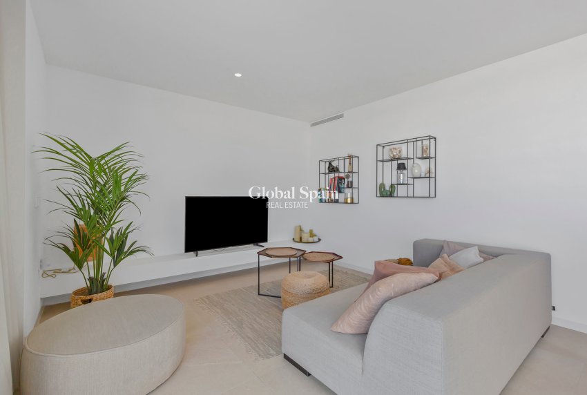 Odsprzedaż - PENTHOUSE -
TORREVIEJA - LOS BALCONES - LOS ALTOS