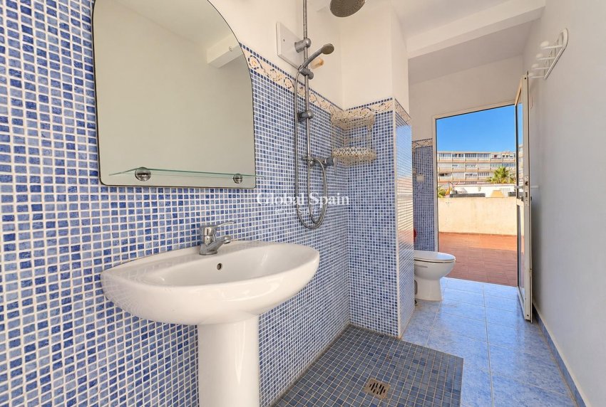 Odsprzedaż - PENTHOUSE -
TORREVIEJA - Los Europeos