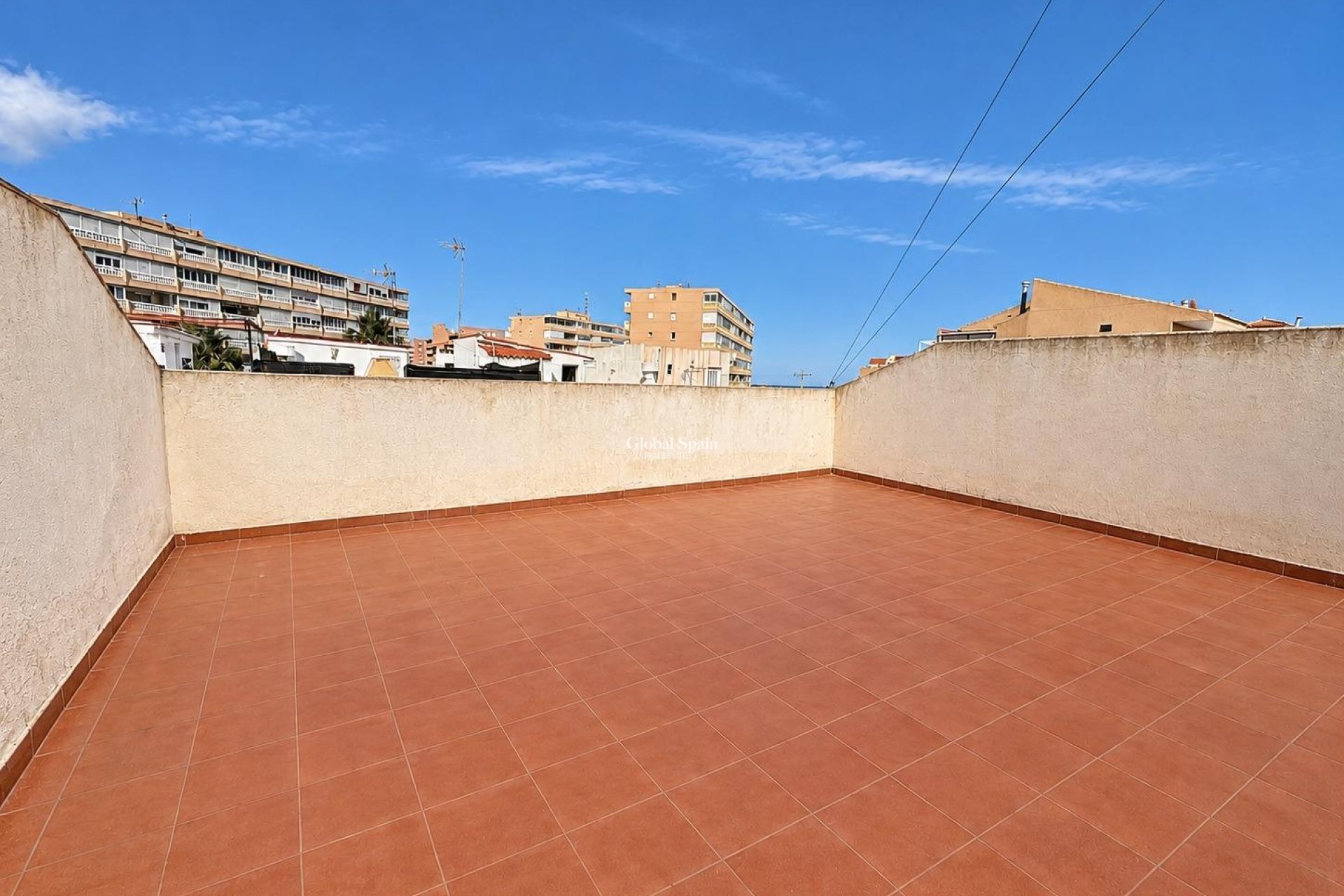 Odsprzedaż - PENTHOUSE -
TORREVIEJA - Los Europeos