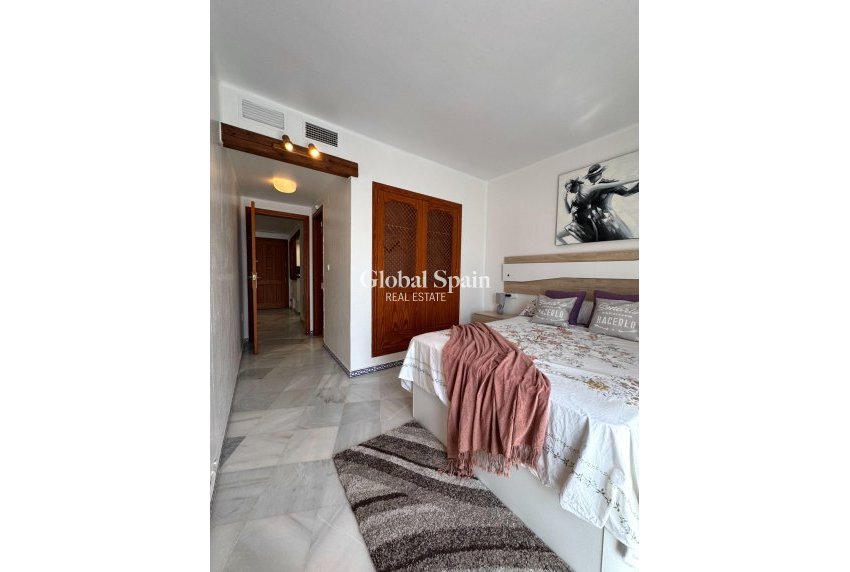 Odsprzedaż - PENTHOUSE -
TORREVIEJA - Los Frutales