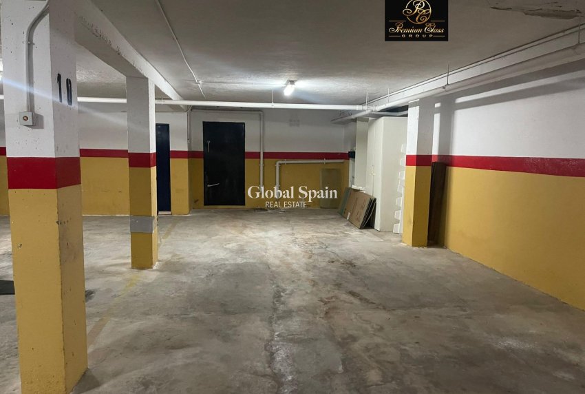 Odsprzedaż - PENTHOUSE -
TORREVIEJA - Los Frutales