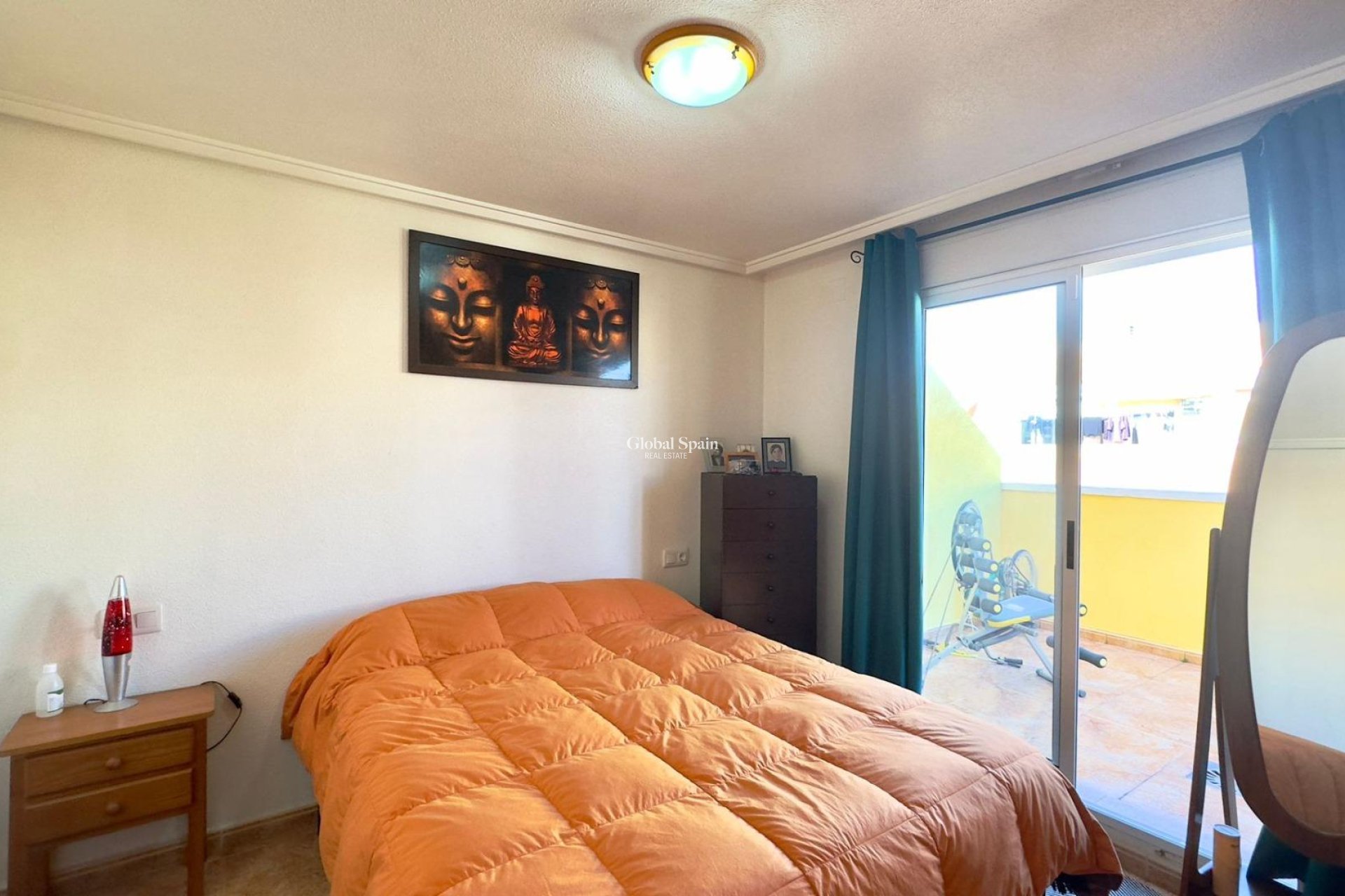 Odsprzedaż - PENTHOUSE -
TORREVIEJA - Parque de las Naciones