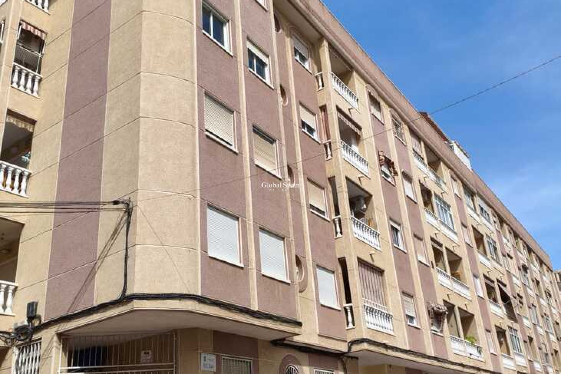 Odsprzedaż - PENTHOUSE -
TORREVIEJA - Parque de las Naciones